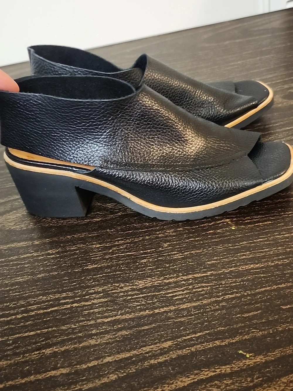 L'Amour Des Pieds Qiana Leather Block Heel Sling Sandal Black 8.5 To 9 comfort